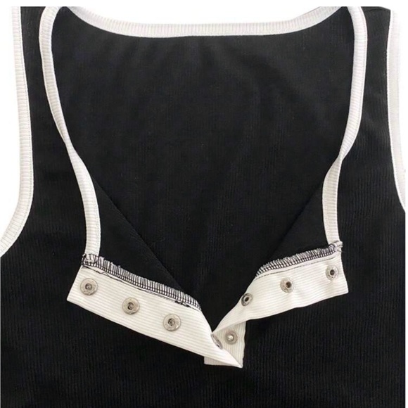 Colorblock Half Button Tank Top - Picture 4 of 4